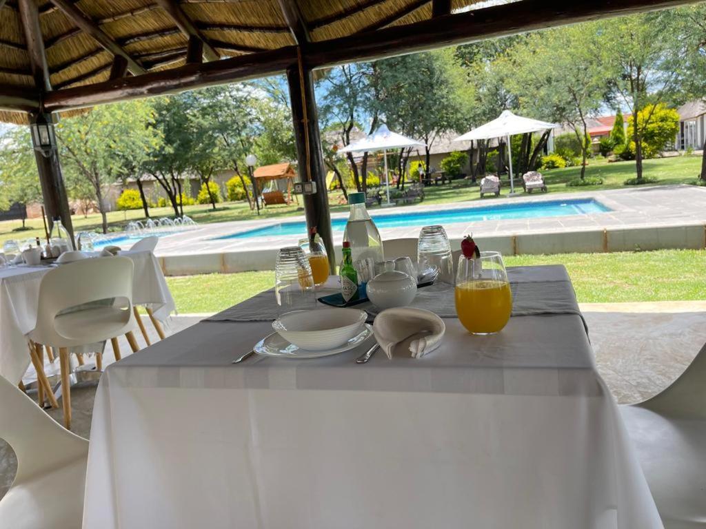 Phokeng チベリー ベッド アンド ブレックファースト Bed & Breakfast エクステリア 写真