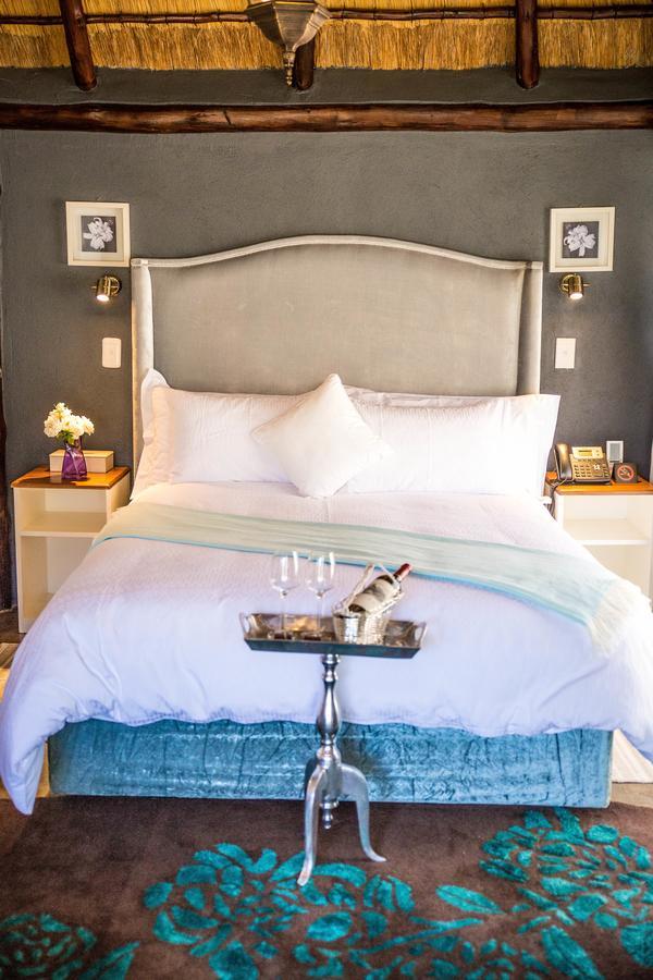 Phokeng チベリー ベッド アンド ブレックファースト Bed & Breakfast エクステリア 写真