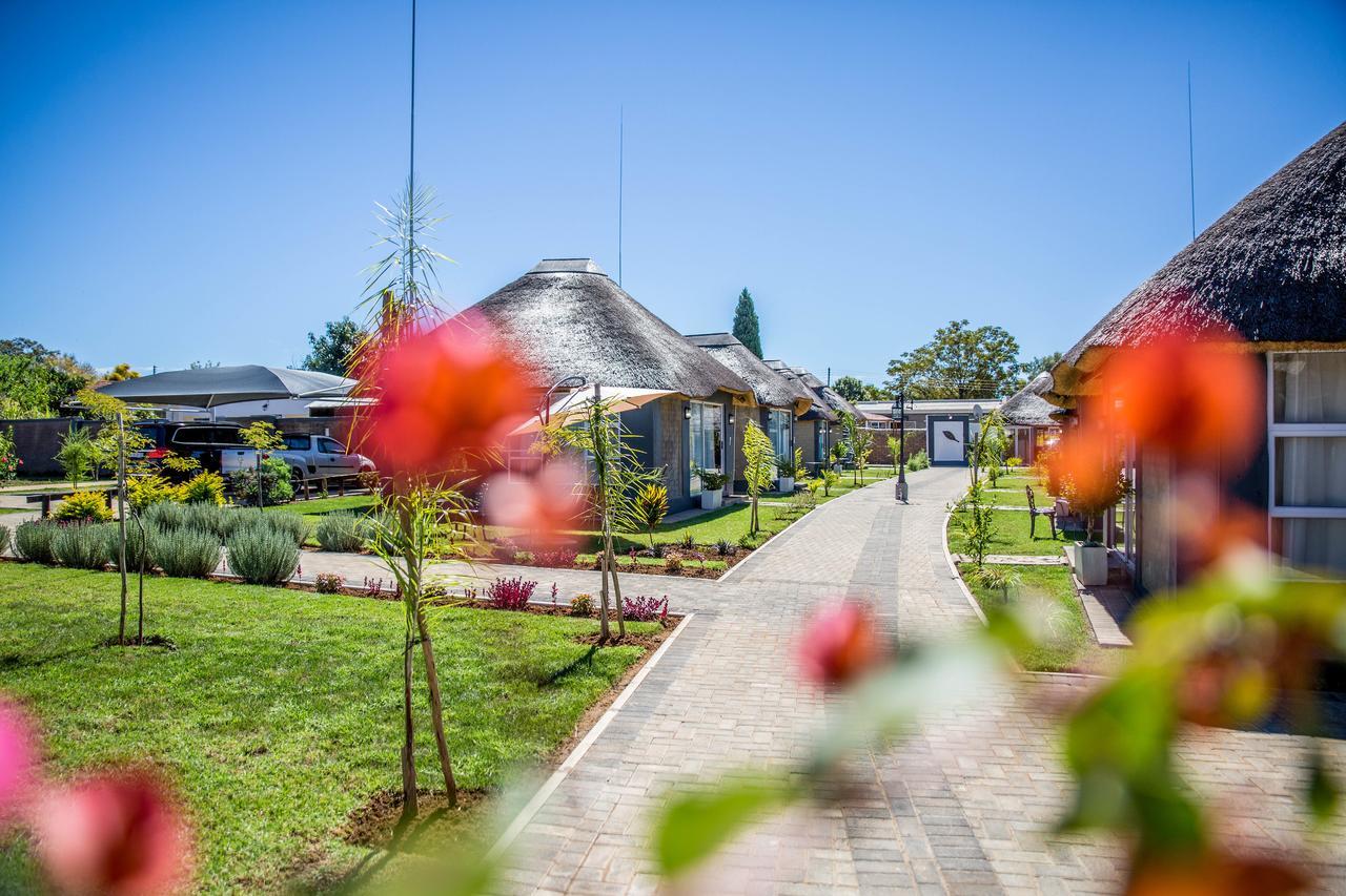 Phokeng チベリー ベッド アンド ブレックファースト Bed & Breakfast エクステリア 写真